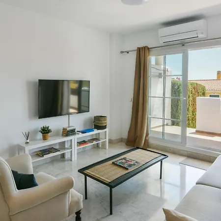 Lovely Spacious * ベナルマデナ