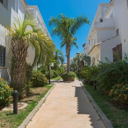 Lovely Spacious ベナルマデナ